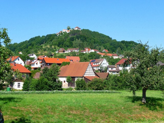 Blick auf Ortsteil Brettach mit Maienfels